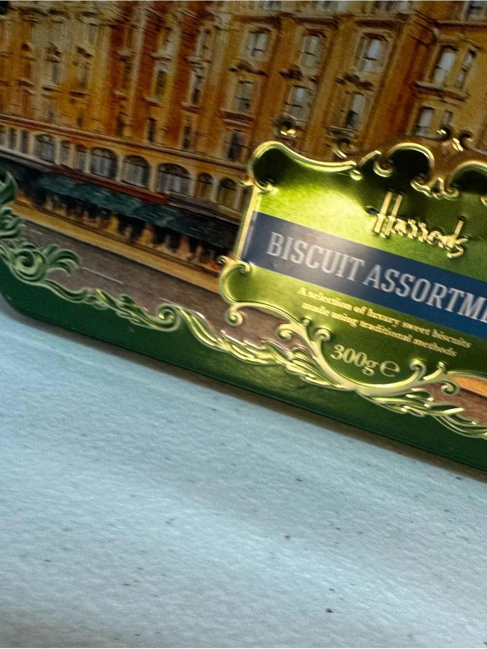 Harrods London Biscuit Assortment Tin Empty Green Gold Decorative Storage Box